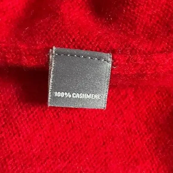 Neiman Marcus 100% Cashmere Red Turtleneck Sweater (Size [insert]) - Picture 6 of 10